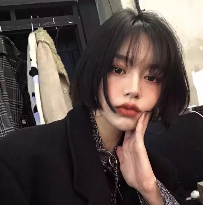 空房间里的妻子